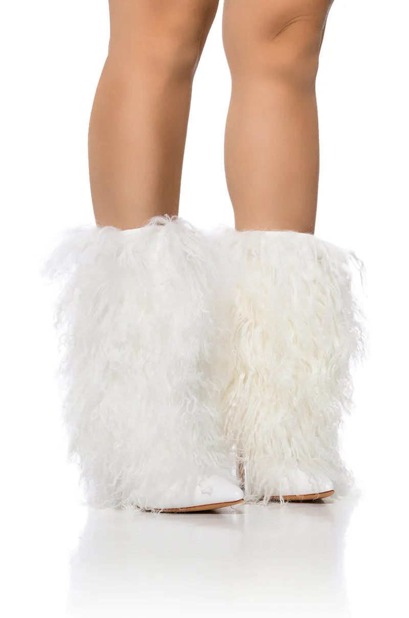 AZALEA WANG MOHAIR FUR BOOT IN WHITE