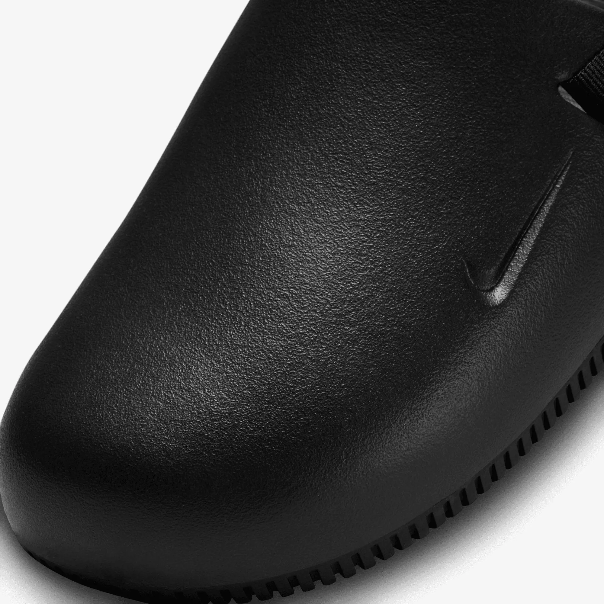 NIKE | WMN'S CALM MULES { BLACK/BLACK
