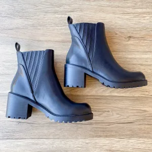 Wisely Black Bootie